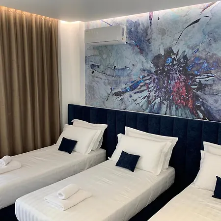 Llanaj Hotell